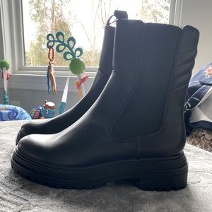 Black Chelsea Boots